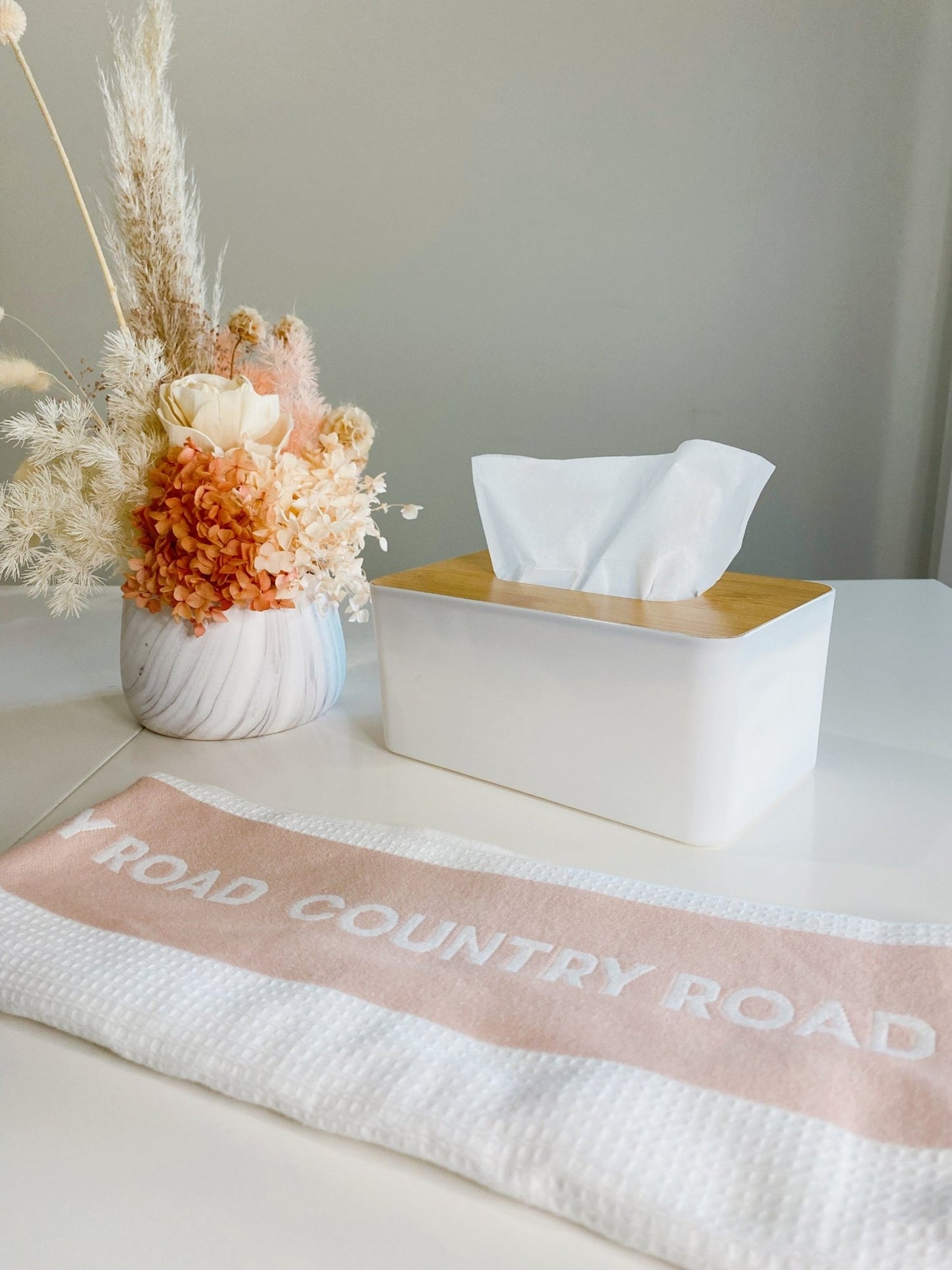 White Tissue Box with Wooden Lid - Organisation Station AU